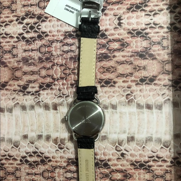 Watch - Picture 3 of 4